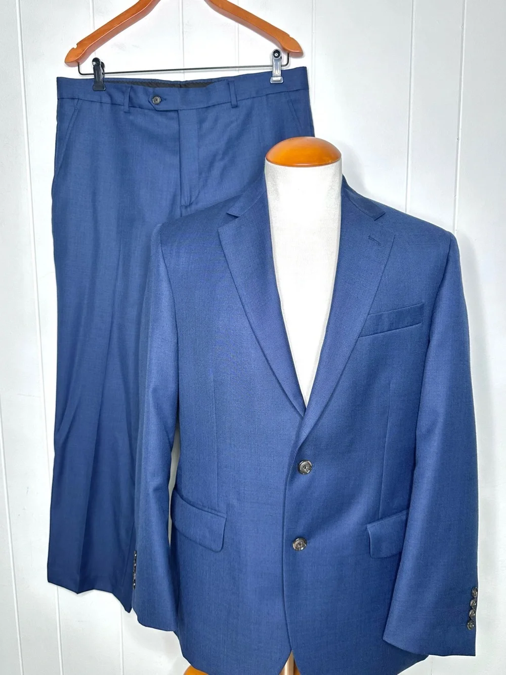 Stafford Navy Suit - Travel Classic Fit